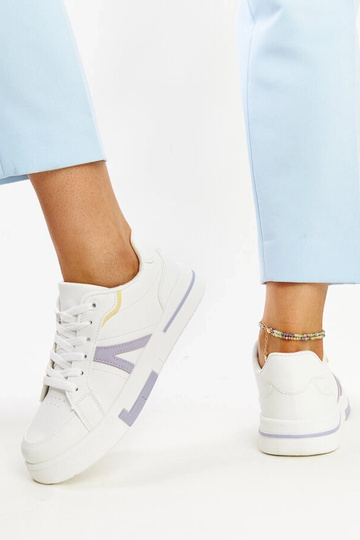 Tênis branco com cor Zorica 2