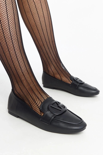 Mocassins pretos com fivela Delgi 2