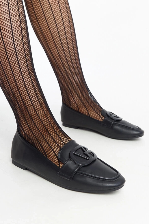 Mocassins pretos com fivela Delgi