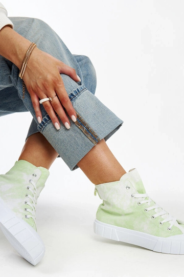 Tênis cano alto de lona... 2