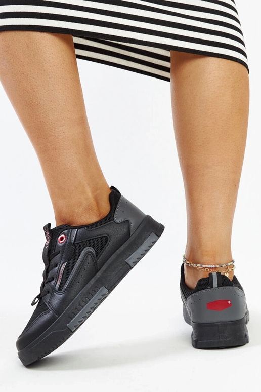 Tênis feminino preto e cinza CROSS...