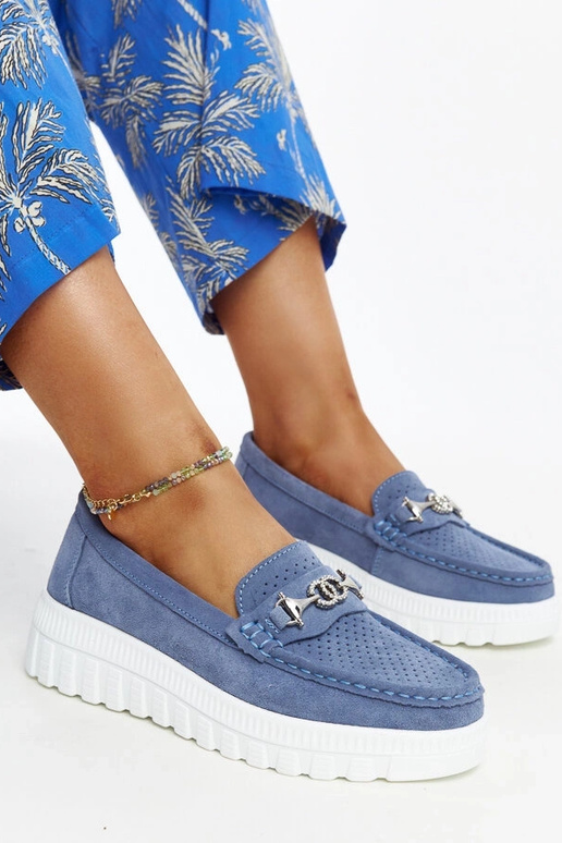 Sapatos de couro azuis com fivela...