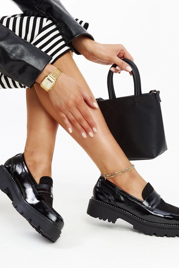 Sapatos de couro envernizado preto com palmilha Kirsi 2