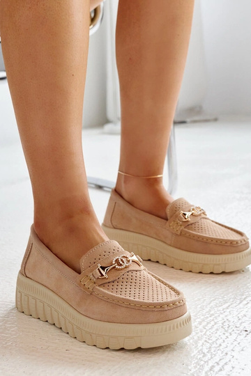 Sapatos bejes de couro com fivela decorativa Taija