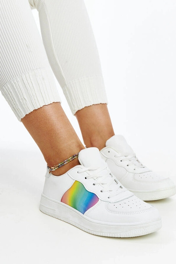 Sneakers brancos com cor e plataforma Asmarina 2