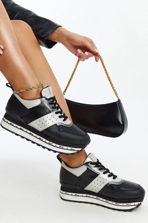 Tênis preto de sola alta Askalua