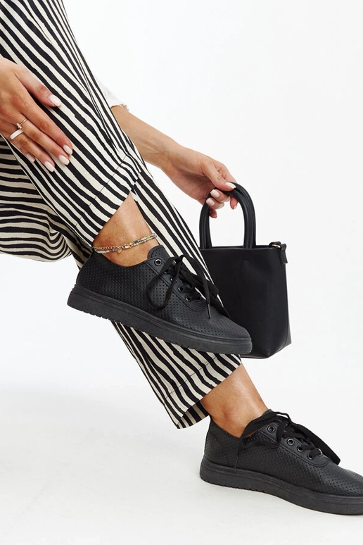 Tênis Segana preto vazado