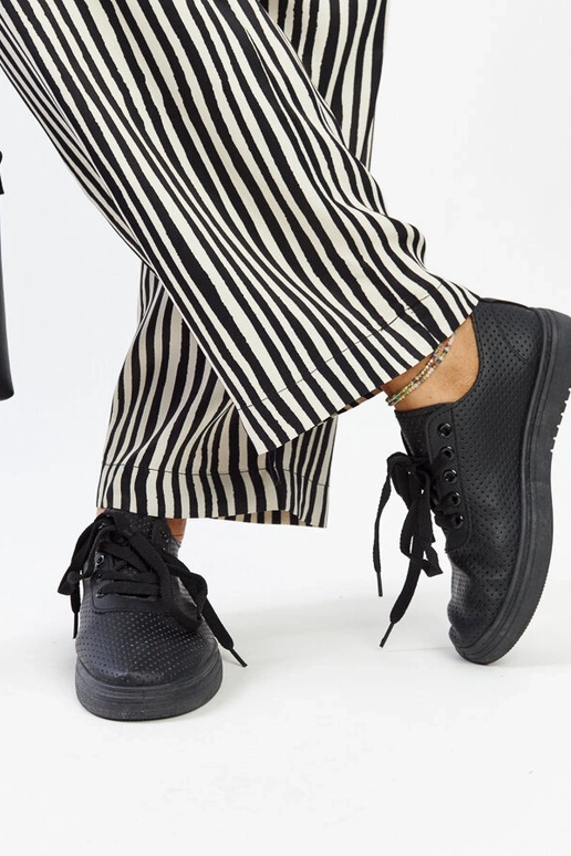 Tênis Segana preto vazado