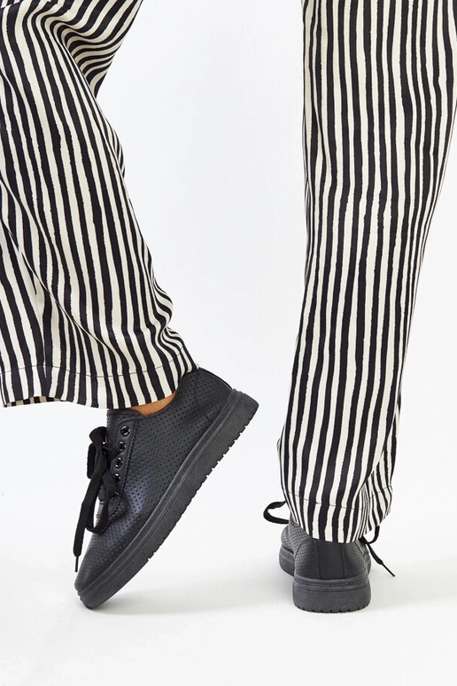 Tênis Segana preto vazado