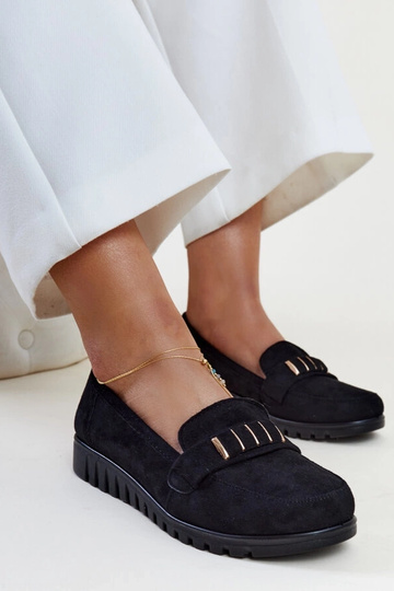 Mocassim preto com tira decorativa Marlisa 2