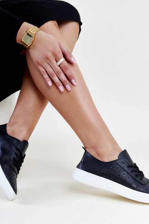 Tênis Manoek preto vazado Tênis Manoek preto vazado