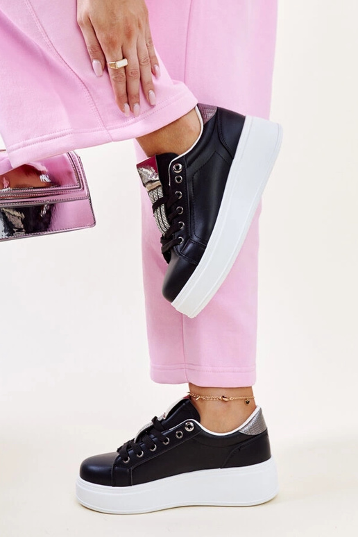 Tênis preto e prata com zircônias da...