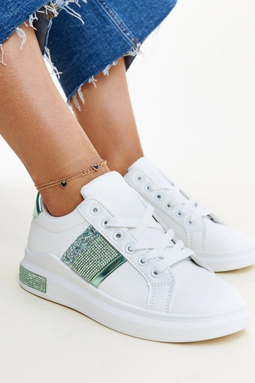 Tênis branco e verde com...