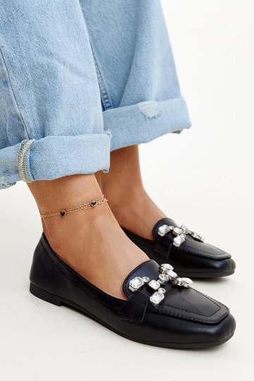 Mocassim preto com fivela...