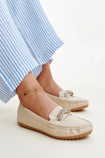 Mocassins bege decorados...