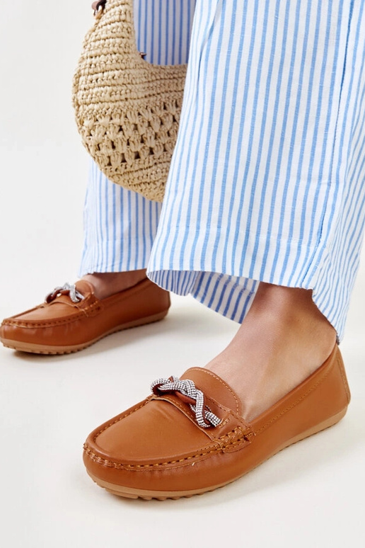 Mocassins marrons decorados com...