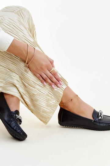 Mocassins pretos decorados com strass Adiba 2