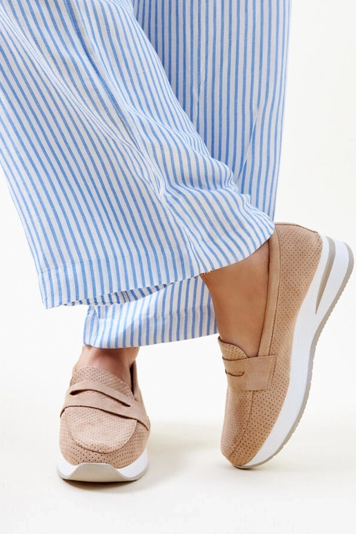 Sapatos Muna marrom perfurados