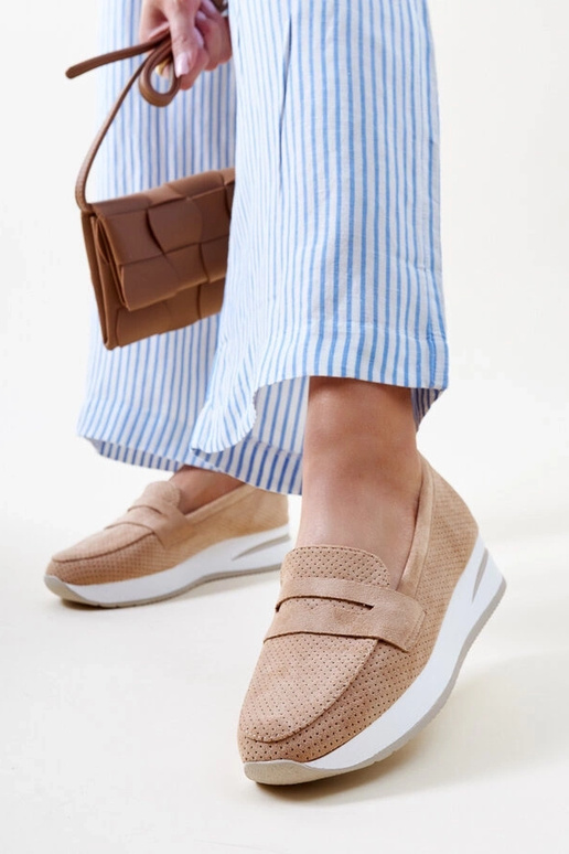 Sapatos Muna marrom perfurados