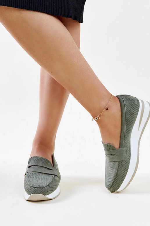 Sapatos Muna verdes perfurados