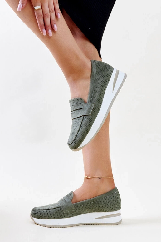 Sapatos Muna verdes perfurados