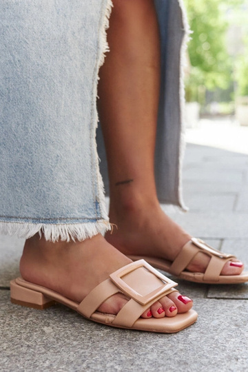 Chinelo bege com palmilha de couro Wilia 2