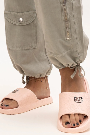 Chinelas rosas de espuma... 2