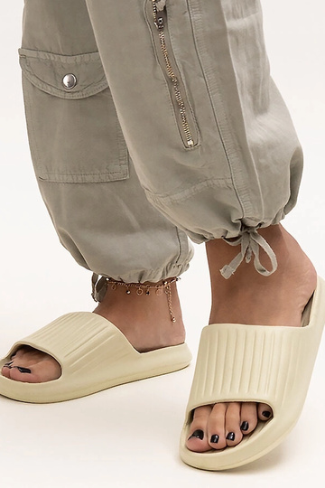 Chinelos de espuma Gilly Green