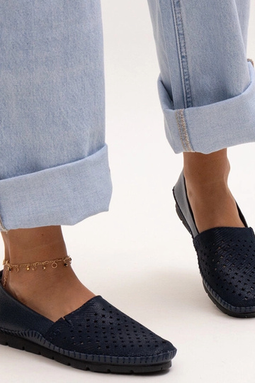 Sapatos de couro marinho...