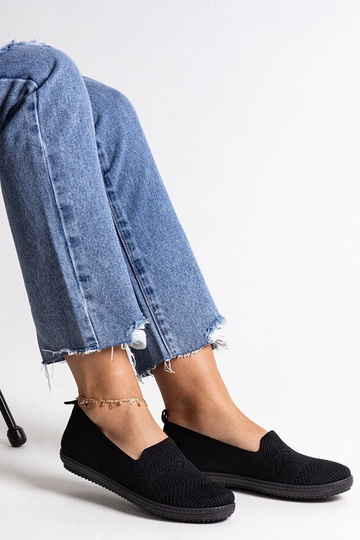 Tênis Shadhi Preto Slip-On Tecido