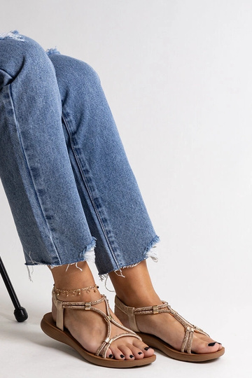 Sandálias Leilana douradas... 2