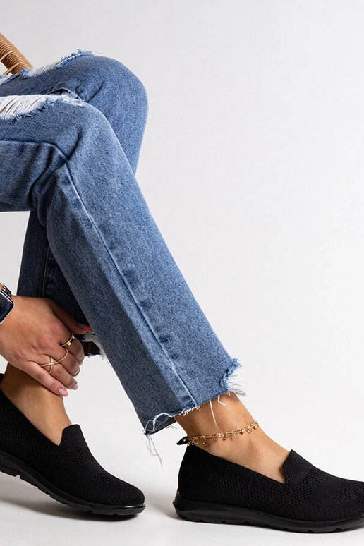 Tênis preto com solado de espuma da...