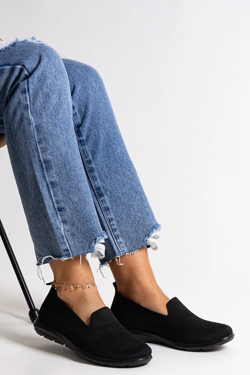 Tênis preto com solado de espuma da...