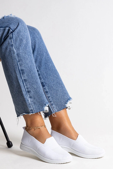 Tênis Abally Branco Slip-On 2