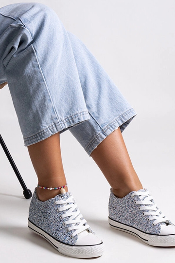 Tênis altos azuis... 2