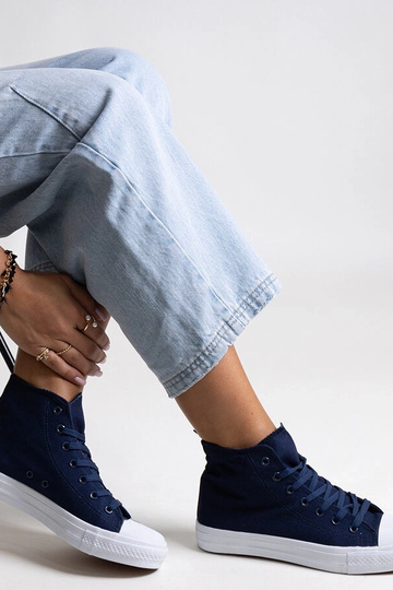 Tênis cano alto azul... 2