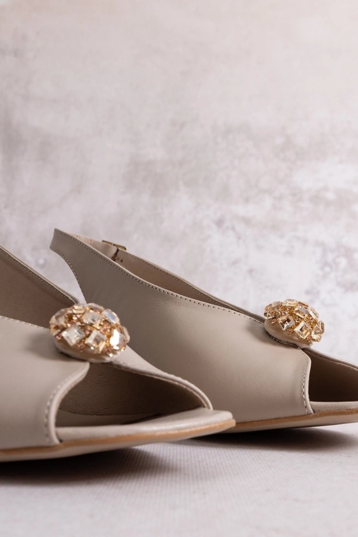 Sandalias bejes de salto bloco de... Sandalias bejes de salto bloco de...