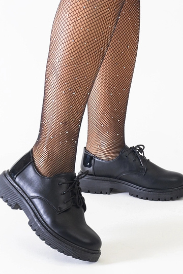 Sapatos casuais pretos de...