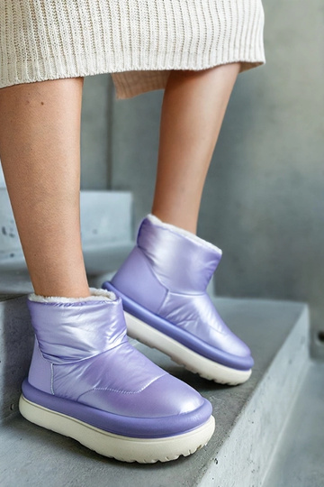 Botas de neve roxas e... 2