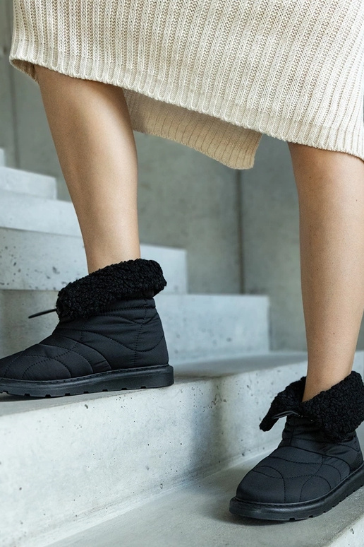 Botas de neve pretas com isolamento e...