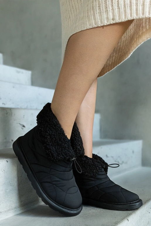 Botas de neve pretas com isolamento e...