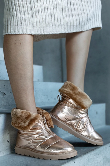 Botas de neve douradas... 2