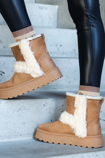 Botas de neve em camurça...