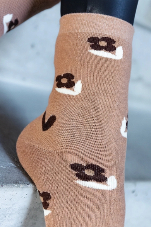 Meias quentes pretas e brancas Sella