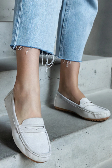 Mocassins cinzas de camurça... 2