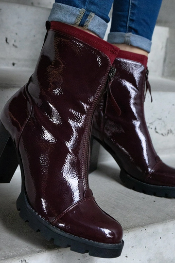 Botins de couro envernizado... 2