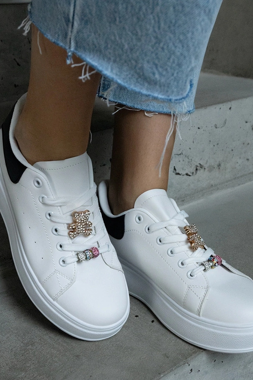 Tênis plataforma branco decorado com...