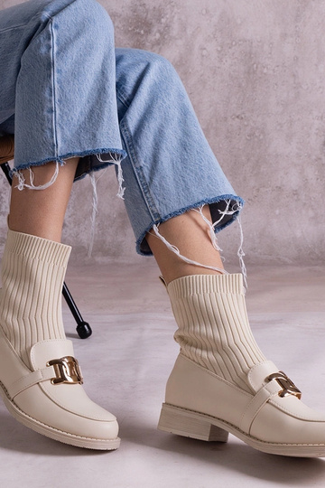 Botas bege com cabedal em... 2