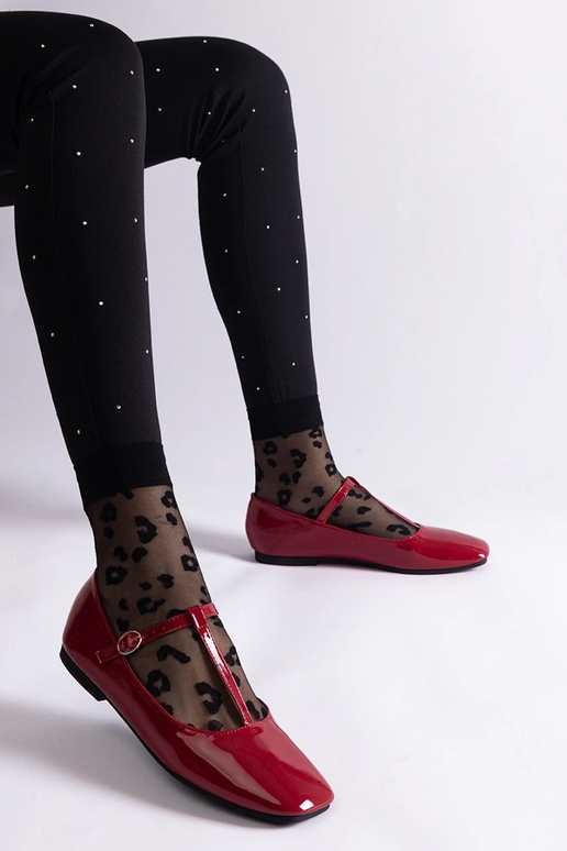 Sapatilhas de balé vermelhas em...