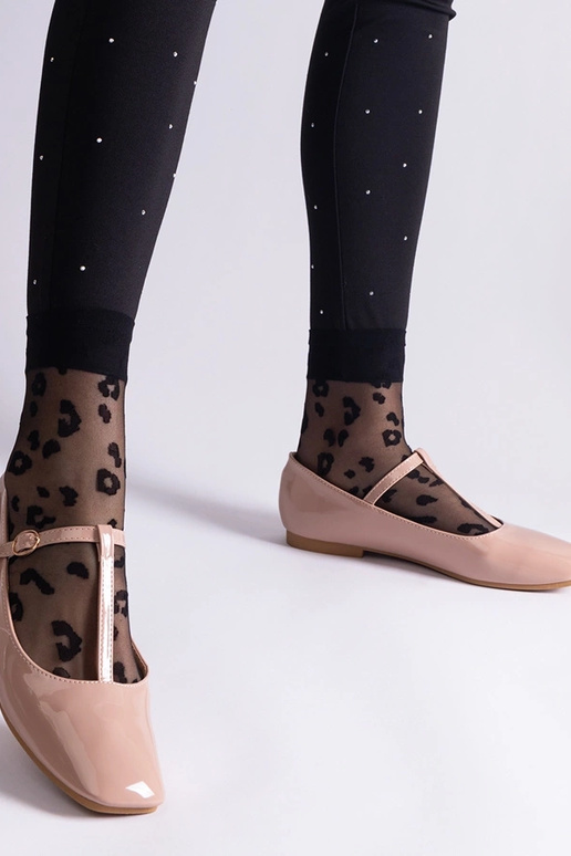 Sapatilhas de couro envernizado bege...